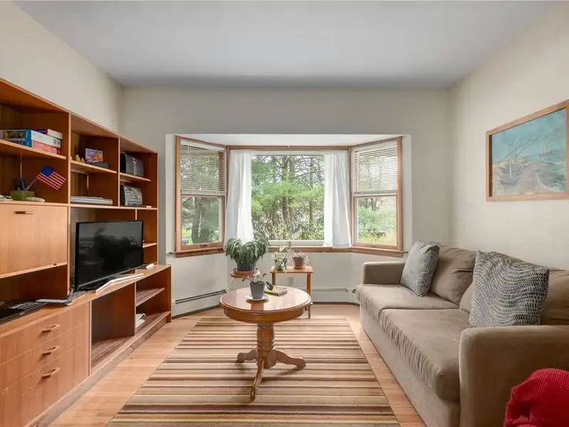 Versatile 75-acre Retreat Center in Hyde Park with Multiple Buildings and Amenities