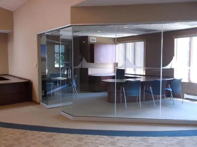 Class a Office Condo for Lease in Oshkosh - 9000+ Sf with Multiple Offices and Parking