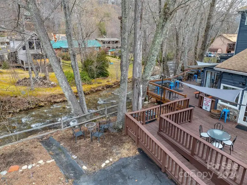 Commercial Restaurant and Brewery with Mountain Views in Maggie Valley