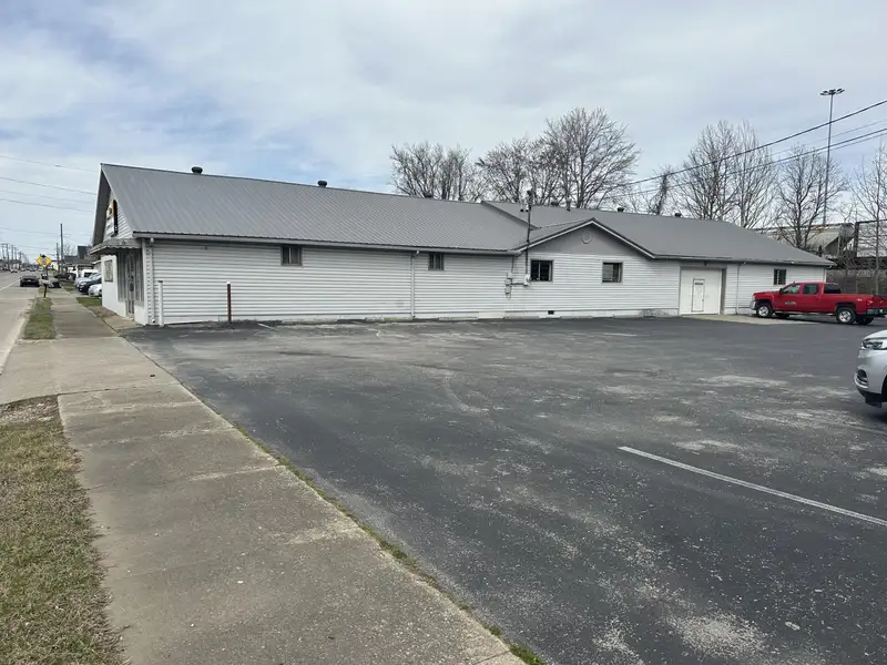Versatile Commercial Building with Office and Warehouse Space in Corbin, Ky