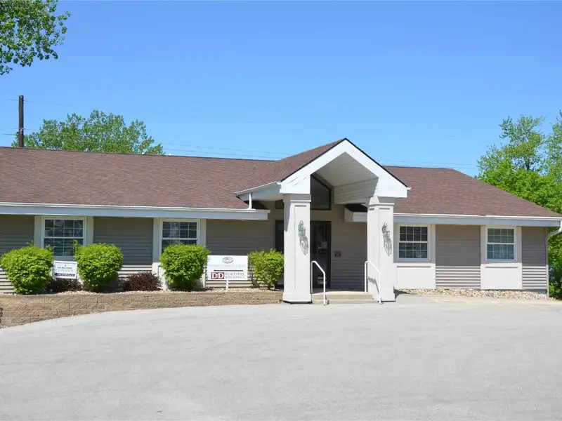 Remodeled Professional Office Space with Four Offices in Convenient Location