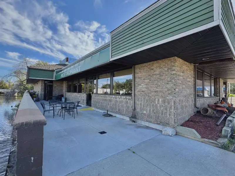 Turnkey Restaurant and Pub on Fox River in Downtown Berlin, 5,144 Sq Ft