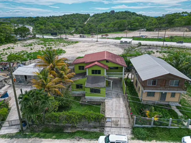 Versatile Residential/commercial Property in Kontiki Area, San Ignacio