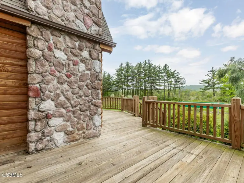 Commercial Log Home on 2 Acres with 3 Bedrooms and Scenic Views