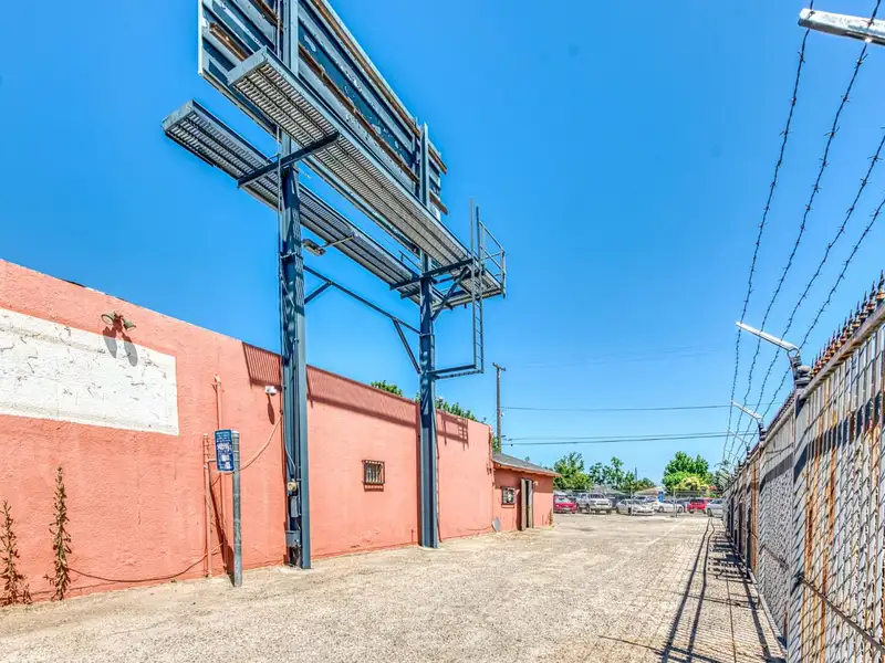 Single Story Free-standing Building with Dual Retail Spaces Near Va Hospital Fresno