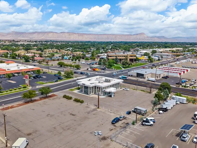 Class a Executive Office Suite for Lease at the Vault, 600 Sf with Amenities