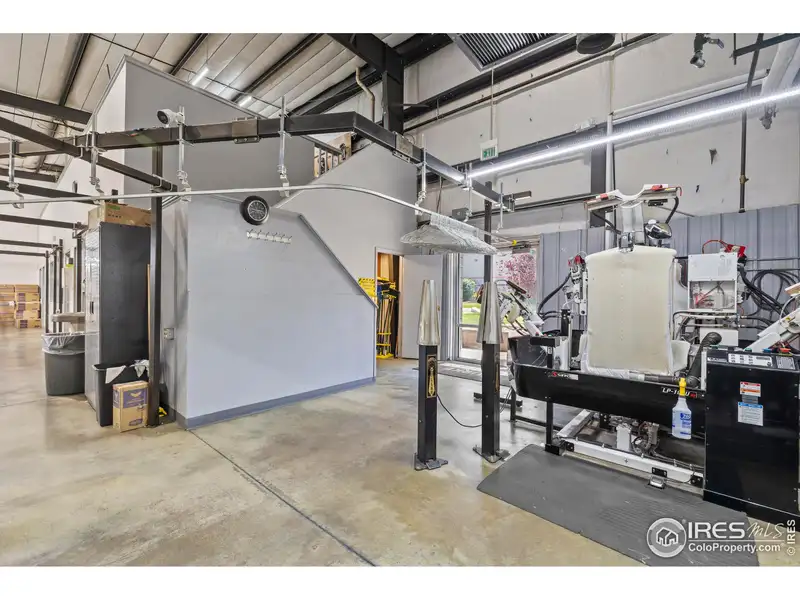 Multi-property Sale: 5818 - 5821 Lockheed Ave, Comprehensive Specifications Available