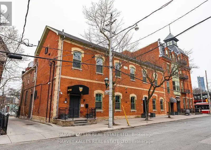 Historic Art Deco Bar/restaurant with Original Features in Prime Location