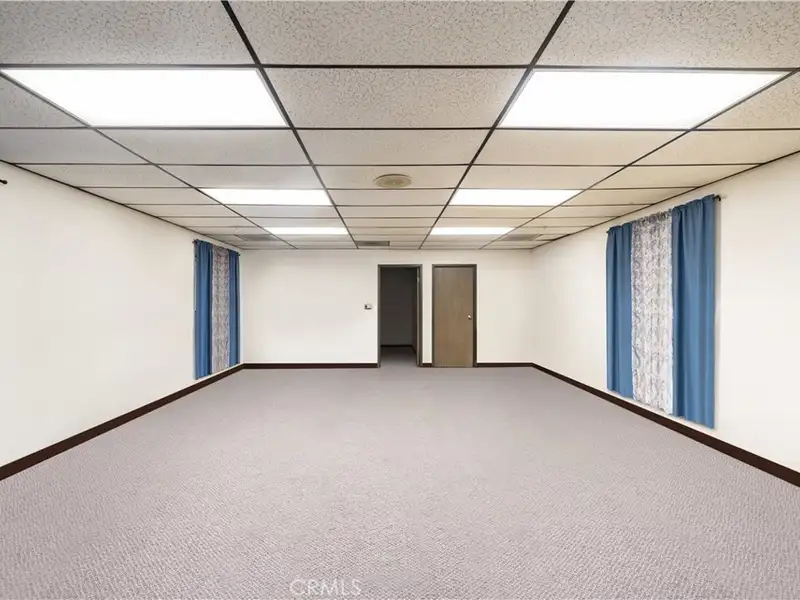 Versatile 21,447 Sq Ft Industrial/office Property in Orange's Thriving Commercial District