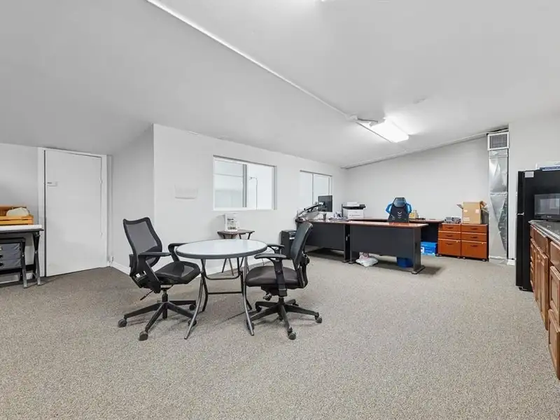 Industrial Office/warehouse Space in Bodo Park with On-site Parking and City Utilities