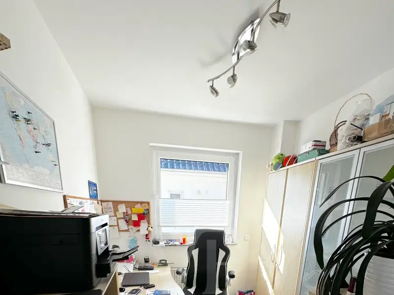 Mixed-use Property with Snack Bar and Apartment on Peenemünde Harbor Promenade