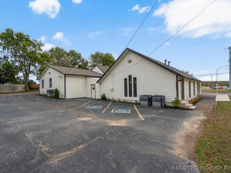 Versatile Event Center and Office Building with Conference Rooms in Prime Location