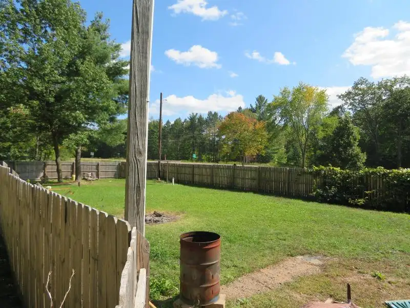 Turnkey Bar/restaurant with 2-bedroom Apartment and Development Potential in Northwoods