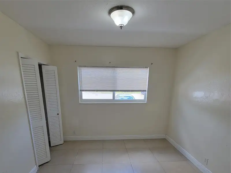 Turnkey Multifamily Investment: 8 Furnished Studios & 2/2 Apartment Near Las Olas