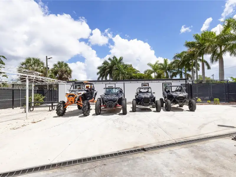Industrial Property with 3,500 Sq.ft. Building on 1.07 Acres in Homestead, Fl