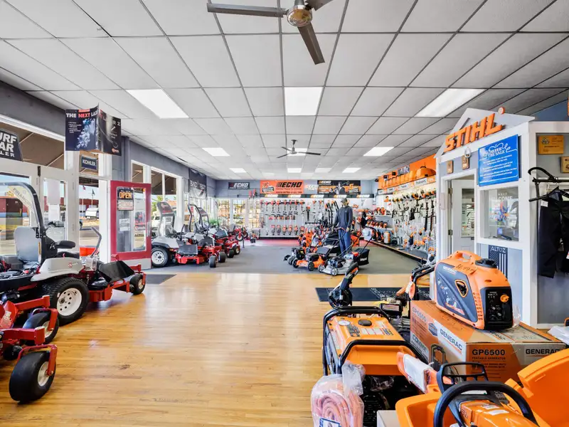 Versatile 9,940 Sq Ft Mixed-use Building on Congress Street, New Market, Shenandoah Valley