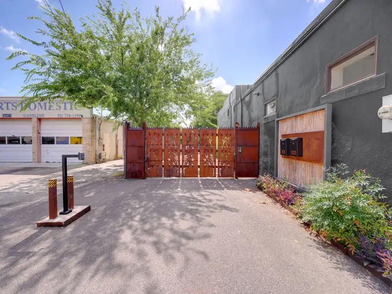 Charming Condo in San Antonio's Fredericksburg Road Area