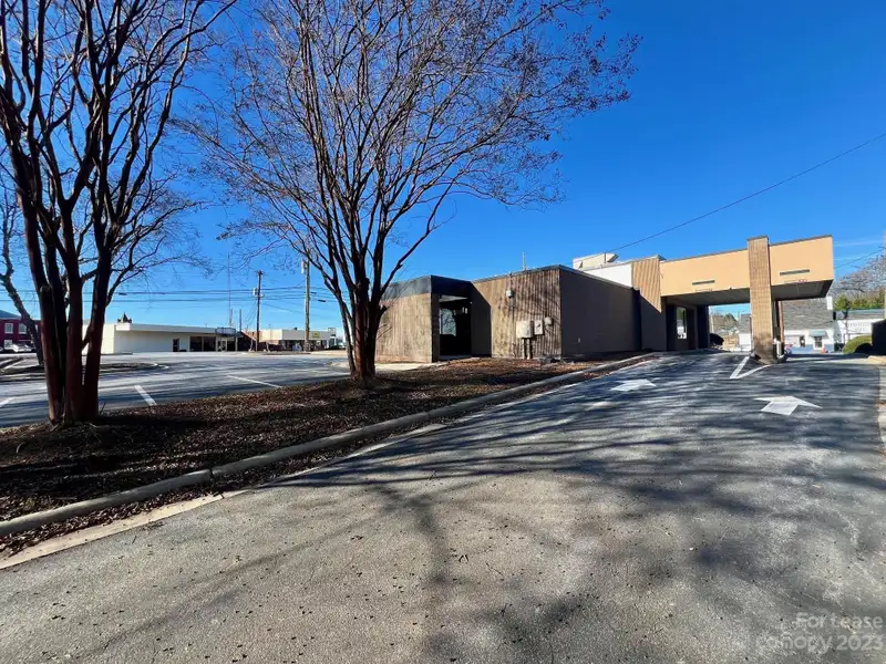 Commercial Building in Taylorsville Business District with Drive-thru Access
