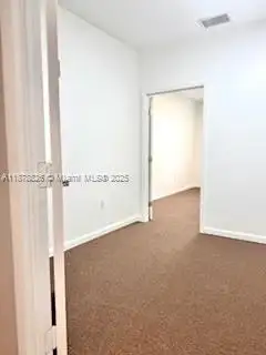 Office Space for Lease in Kendall – All Utilities Included, Prime Location with Parking