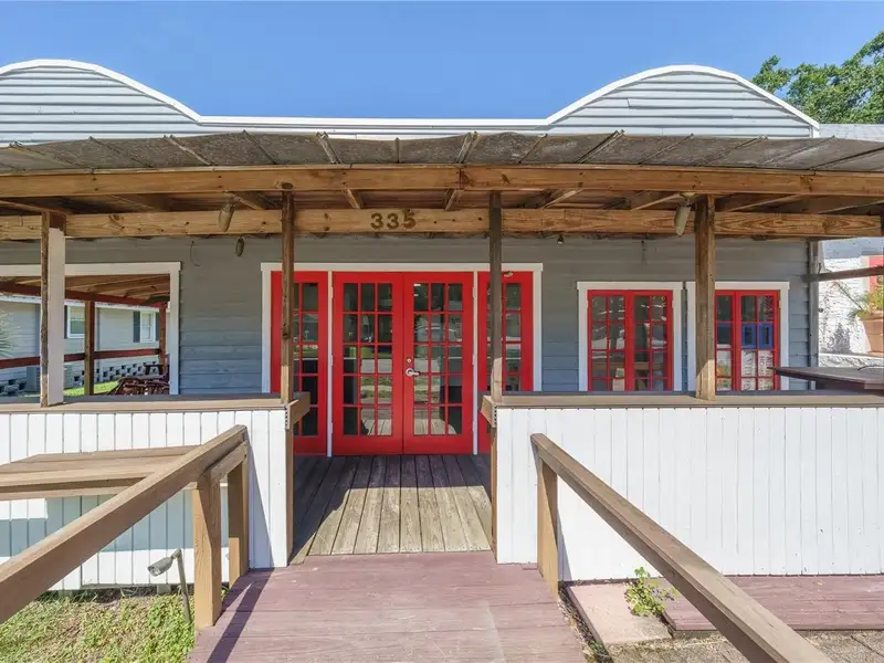 Distinctive Commercial Property in Historic Uptown Mount Dora with Flexible Layout