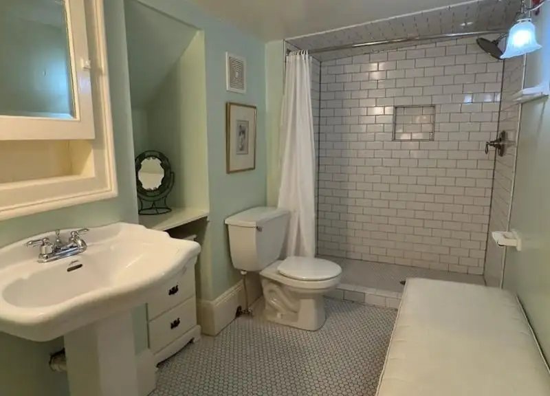 Versatile Historic District Property for Restaurant, Venue, or Retail with Ample Parking