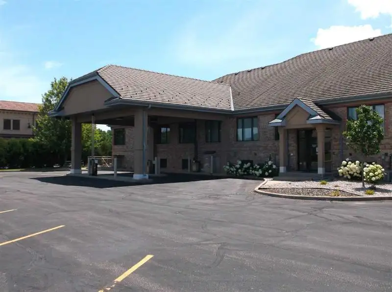 Class a Office Condo for Lease in Oshkosh - 9000+ Sf with Multiple Offices and Parking