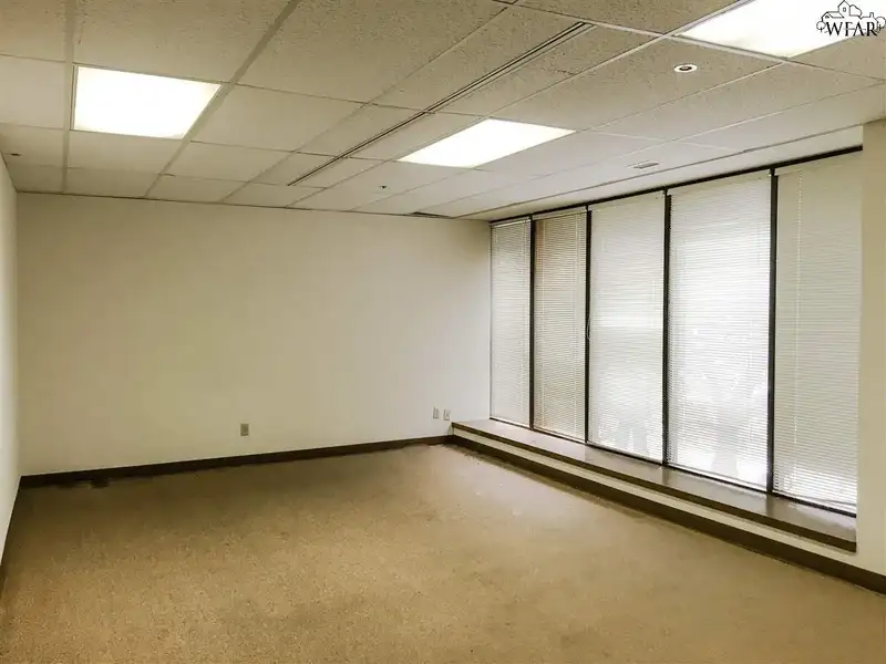 Downtown Wichita Falls Office Space – 1,847 Sq Ft with Utilities Included