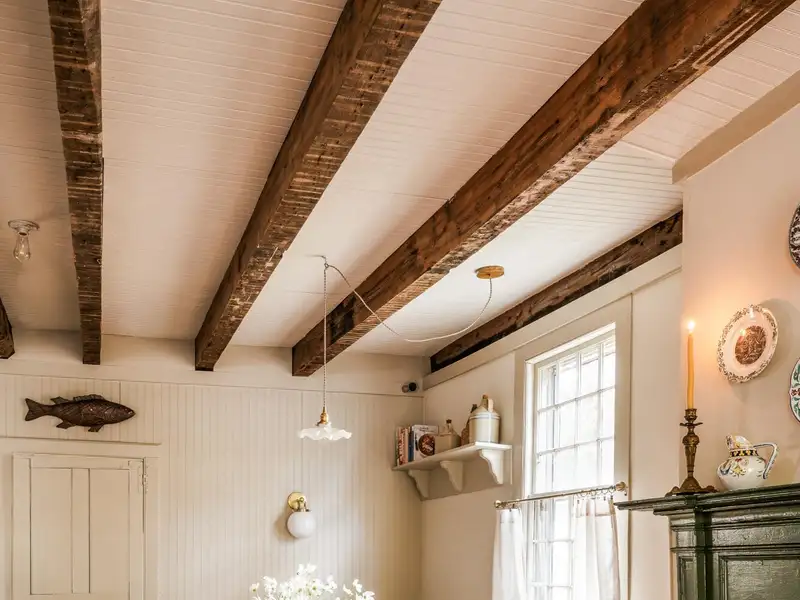 Historic Mixed-use Landmark in Kinderhook Village with Restaurant and Flexible Suites