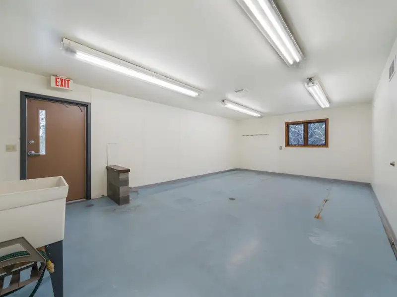 Versatile 3,100 Sq. Ft. Commercial Property Near Hwy 116 and Hwy 21
