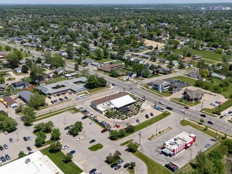 Flexible Office/retail Space for Lease in High-traffic Location, Edgewood Rd Sw