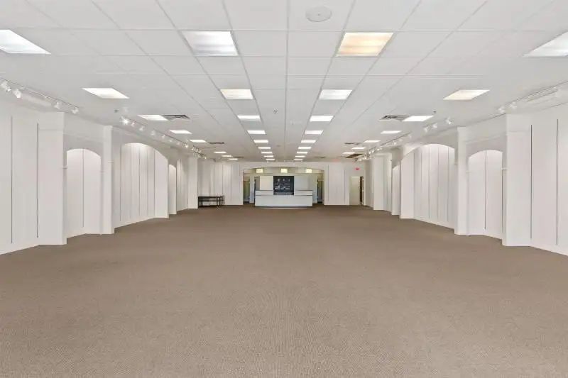 Retail Space for Lease in Plover, Wi - 4,000 Sf with High Visibility