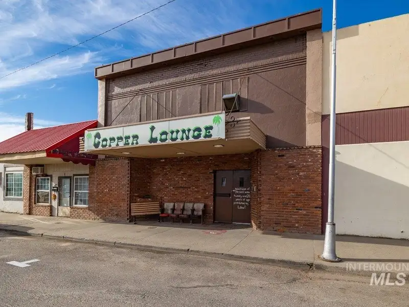 Updated Tavern with Liquor License in Historic Downtown Weiser