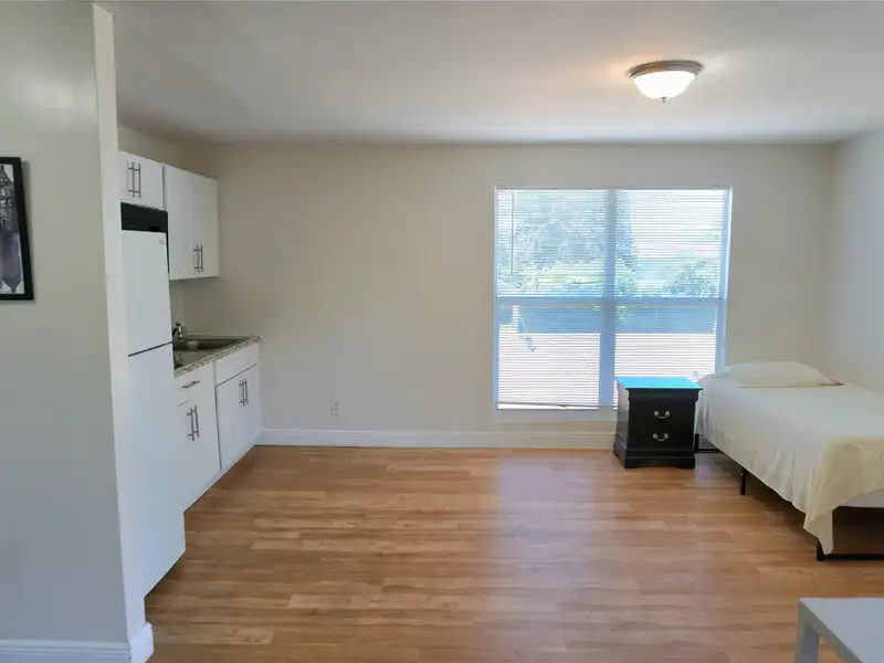 Turnkey Multifamily Investment: 8 Furnished Studios & 2/2 Apartment Near Las Olas