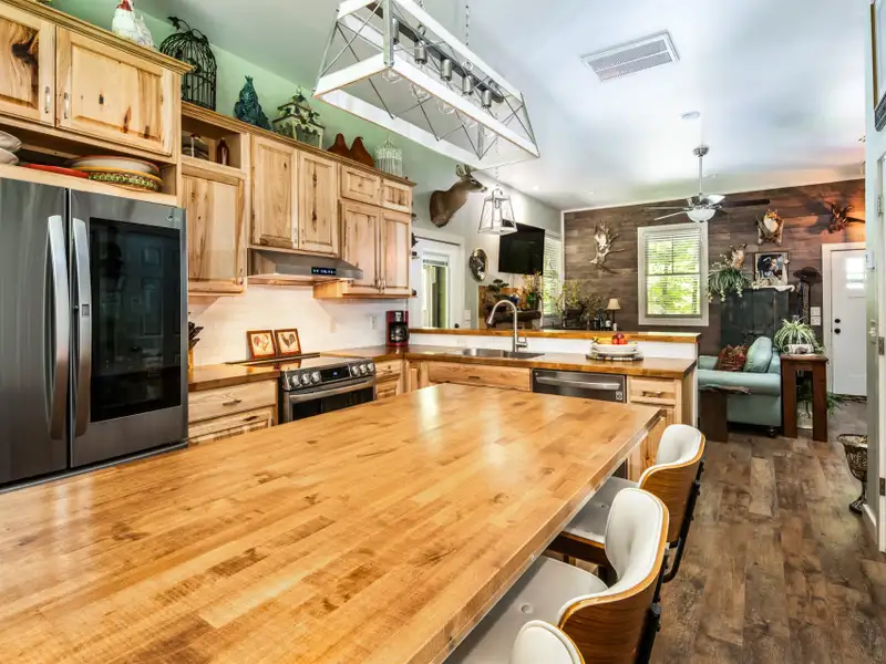 Serene 5.81-acre Retreat with Pavilion, Barn, Home, and Bold Creek Access