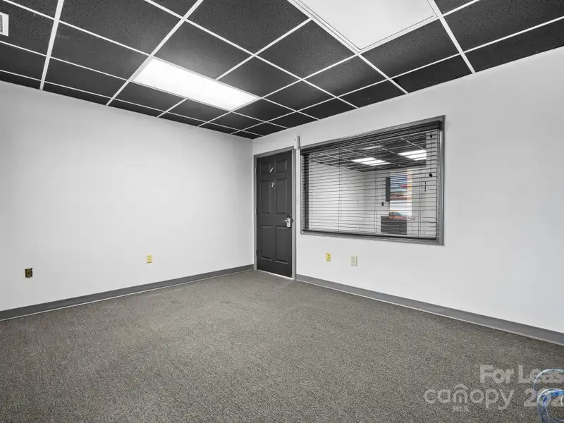 Prime Brick Office Building with Expansion Potential in Downtown Hickory