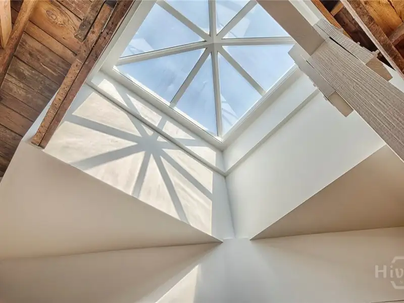 Chic 2-story Mixed-use Building in Prime Location with Commercial Space and Urban Loft
