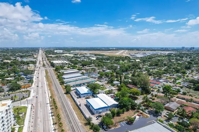 10,000 Sq Ft Warehouse Space for Lease in Pompano Beach, B-4 Commercial Zoning