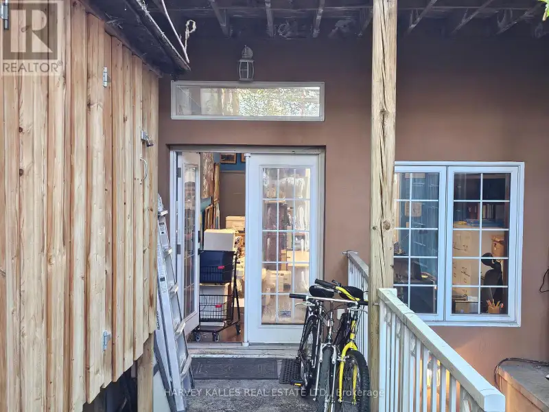 Upgraded Live/work Building in Kensington Market with Law Offices and Lower-level Apartment