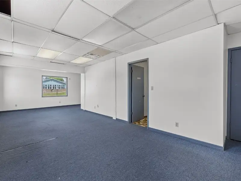 Flexible Office/retail Space for Lease in High-traffic Location, Edgewood Rd Sw