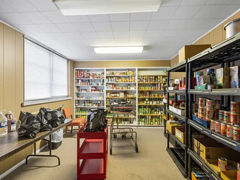 Multi-use Church Property with School and Daycare Facilities in Prime Location