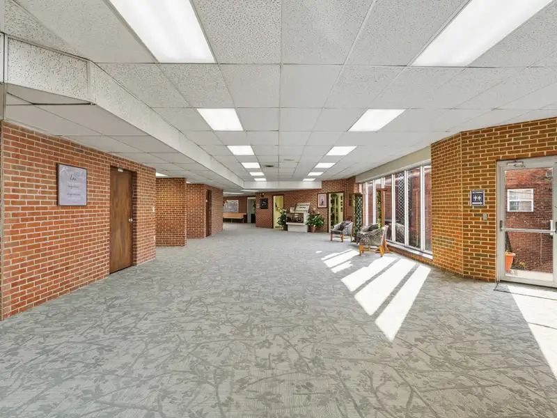 Multi-use Church Property with School and Daycare Facilities in Prime Location