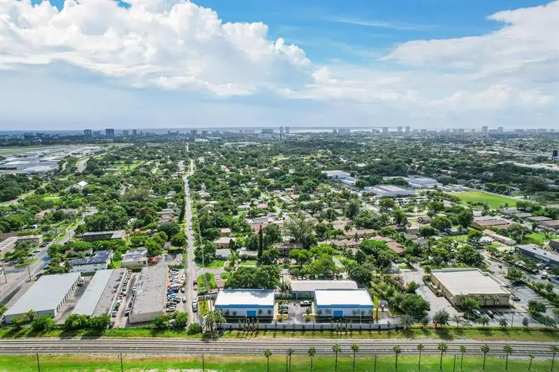 10,000 Sq Ft Warehouse Space for Lease in Pompano Beach, B-4 Commercial Zoning