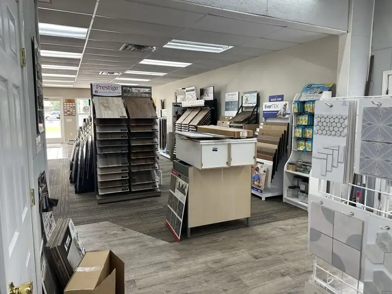 Large Commercial Building on Highway 412e in Parsons with Extensive Frontage and Warehouse Space