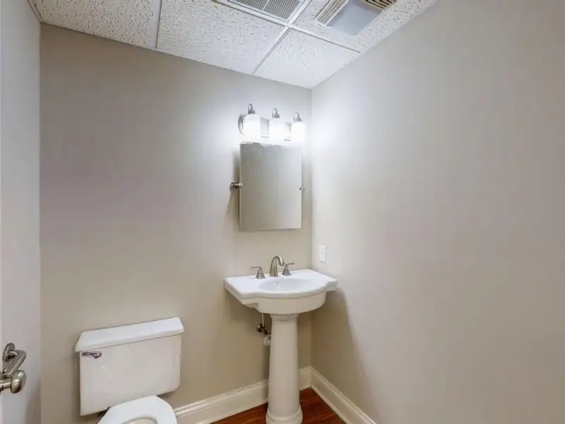 Medical Facility for Sale Near Hospital - 4,510 Sq Ft with Multiple Treatment Rooms
