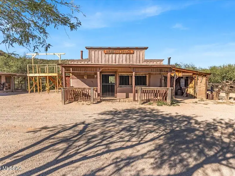 Gammons Gulch: Authentic Old West Movie Set and Museum Experience
