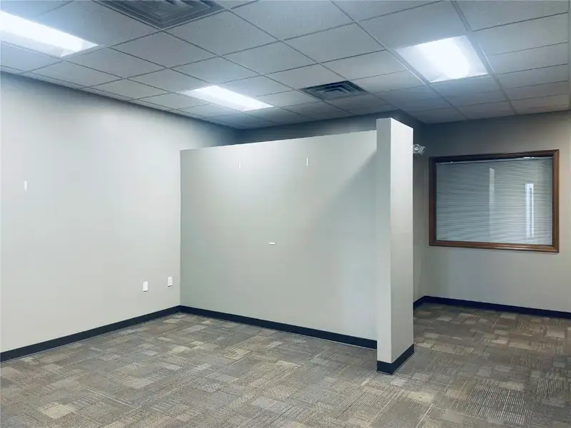 Office Space for Lease in Hiawatha, 1,815 Rsf, Near I-380 Exit