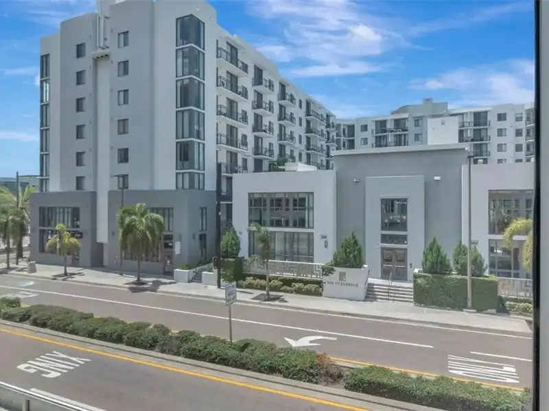 Office Condo in Downtown Tampa's Channel District with Parking and Retail Amenities