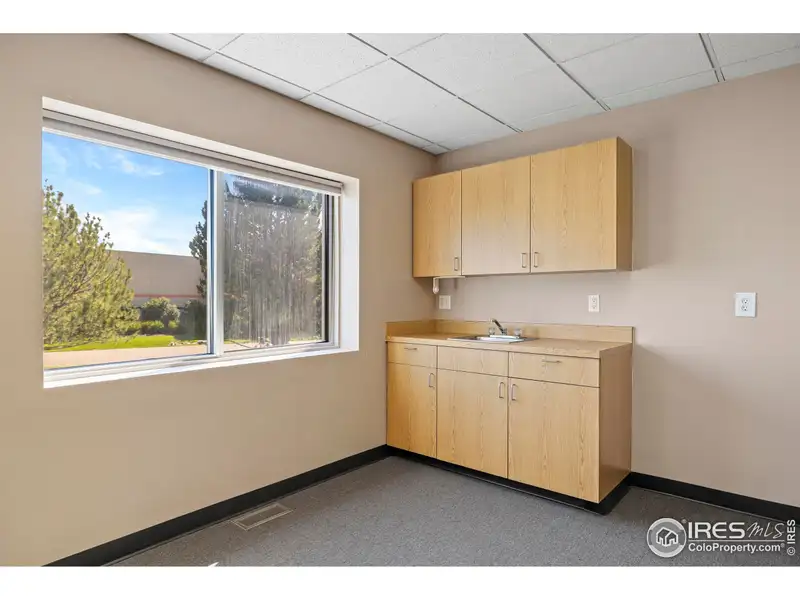 Multi-property Sale: 5818 - 5821 Lockheed Ave, Comprehensive Specifications Available