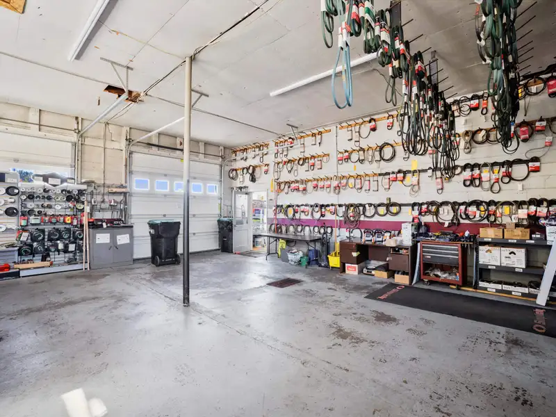 Versatile 9,940 Sq Ft Mixed-use Building on Congress Street, New Market, Shenandoah Valley