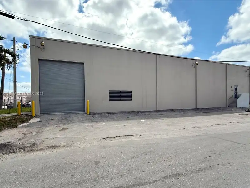 8,500 Sf Corner Warehouse with Loading Dock and New Office Space